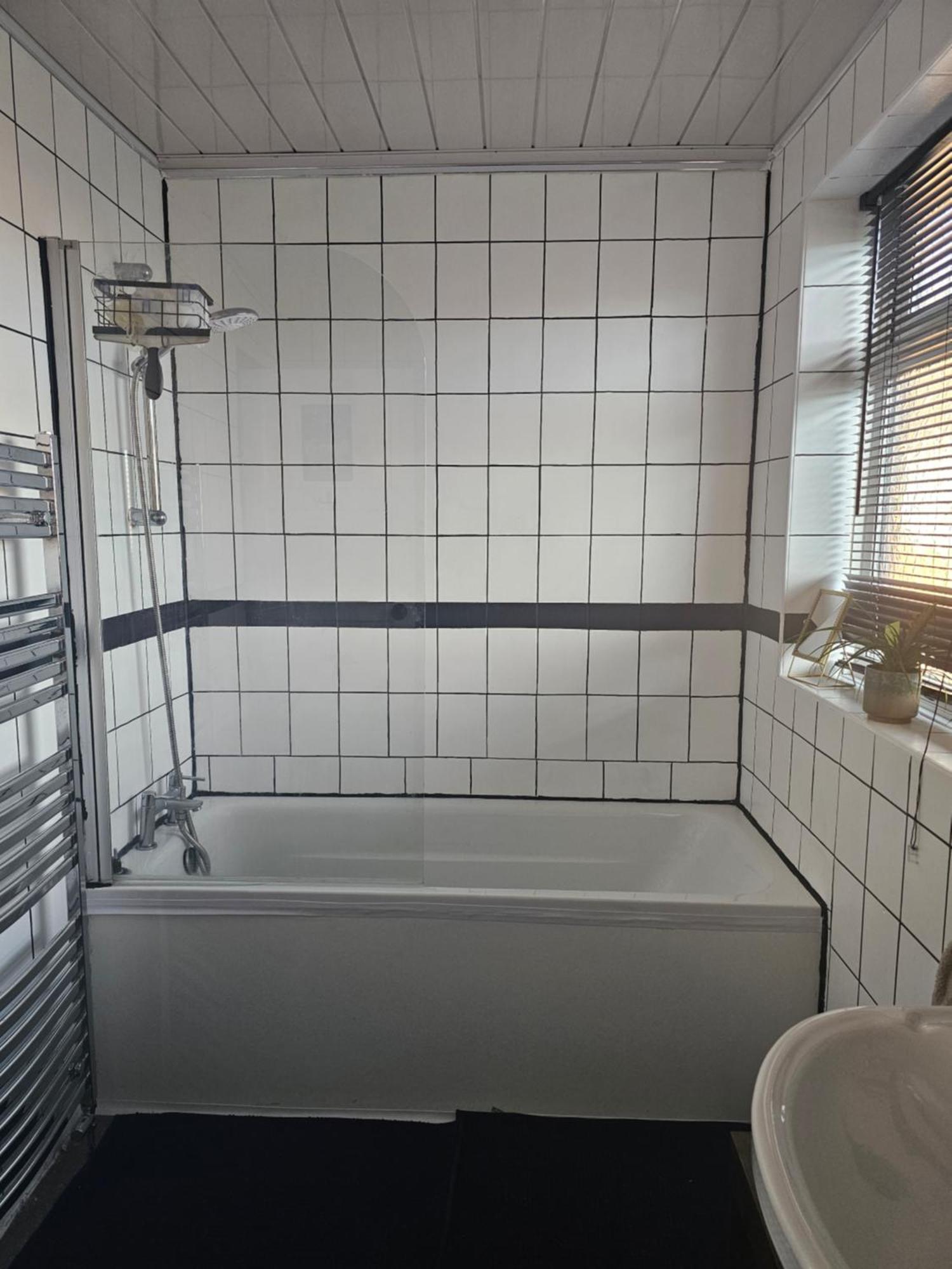Double Bedroom Located Close To Manchester Airport Wythenshawe Exterior photo